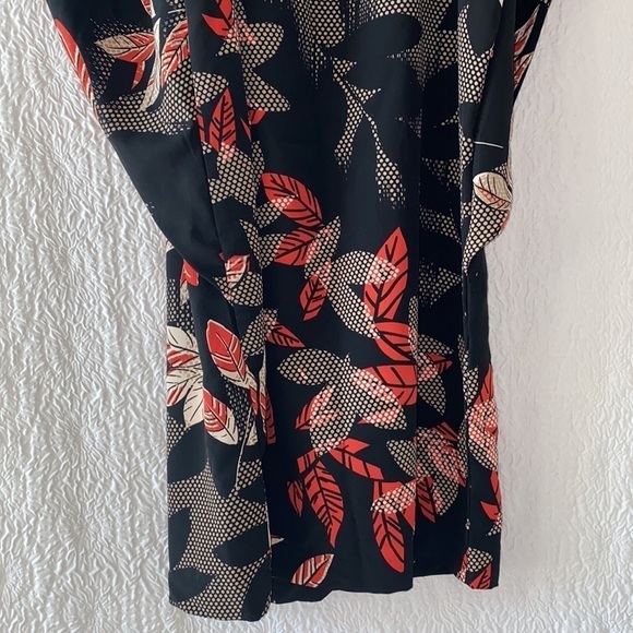 August Silk Cold Shoulder Butterfly Sleeves Midi Dress - Picture 7 of 12